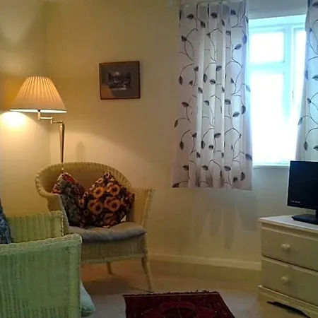 Thorpe House Vegetarian Bed & Breakfast 3*